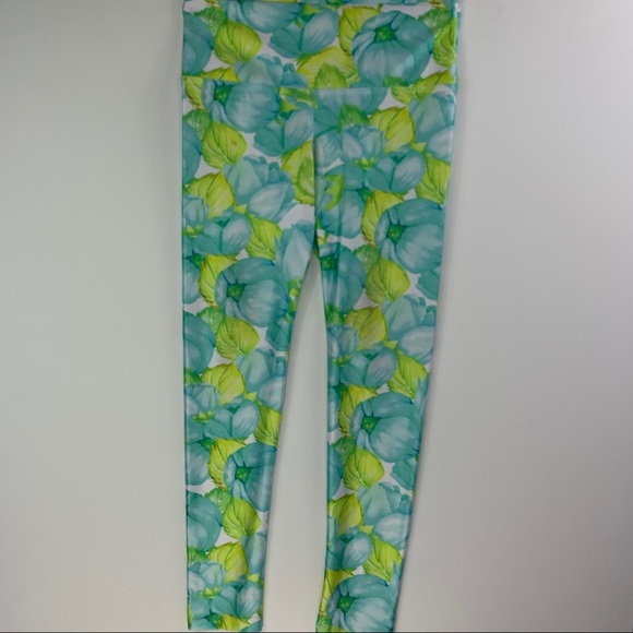 Pineapple Clothing Leggings - Picture 2 of 5